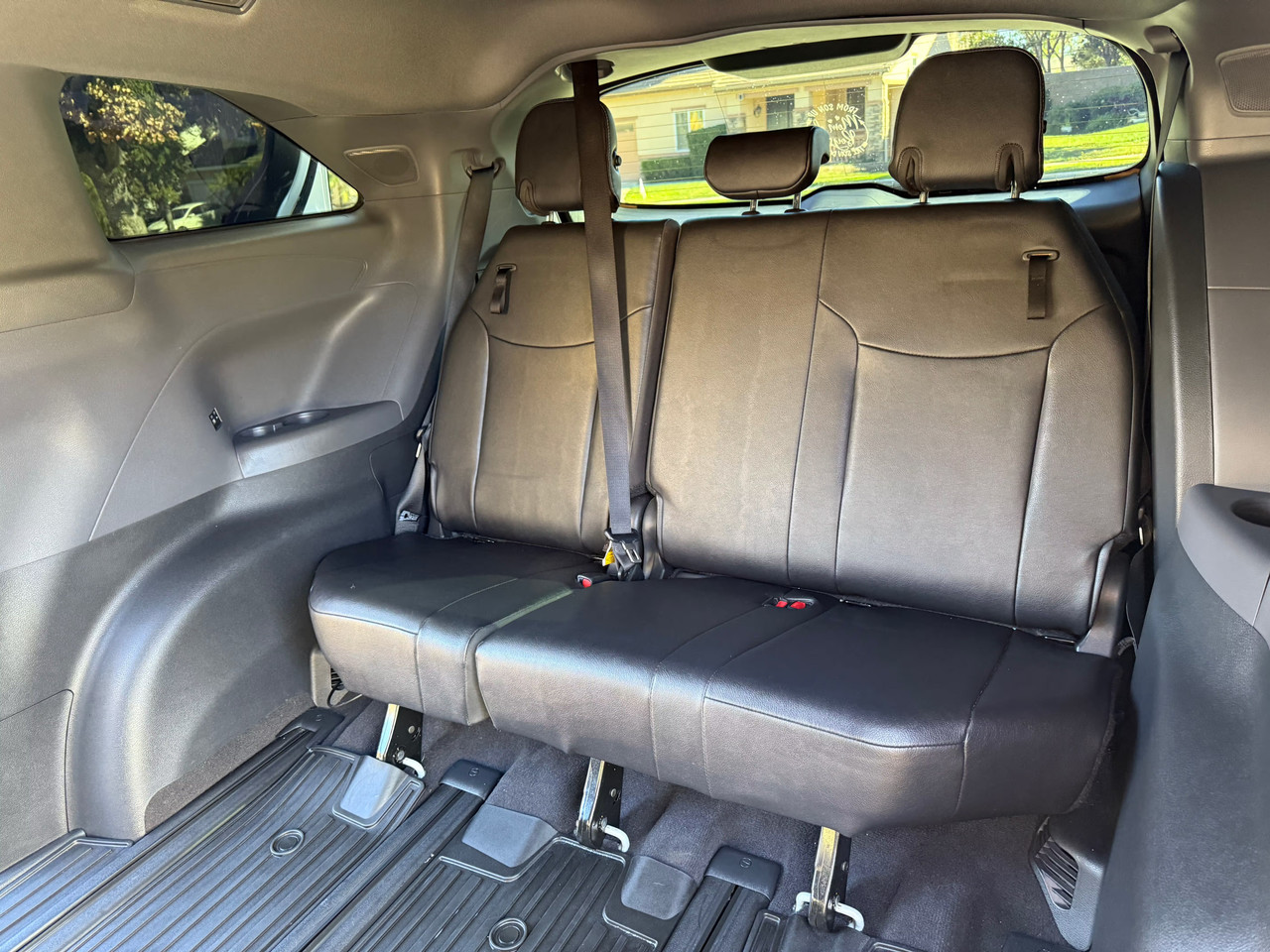 Vehicle thumbnail 10