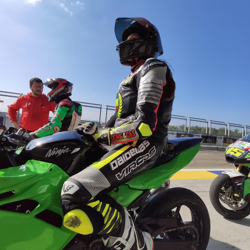 E5AF6992-B39B-48AA-87DF-FB9D6A83DC0D