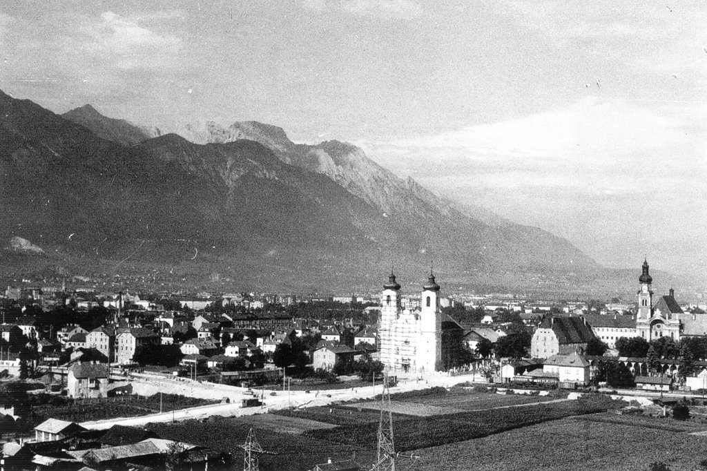 Konzertbrücke im Bau