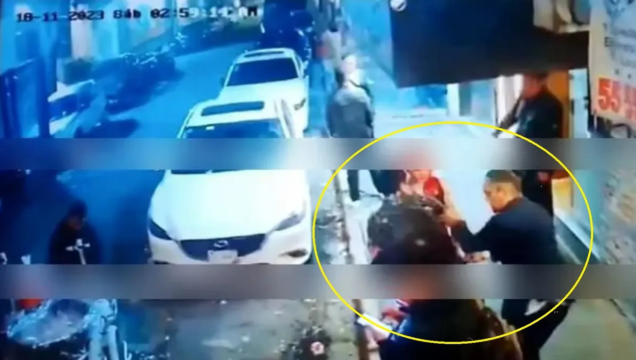 Como coladera, así quedó guardia en bar de la Roma: video viral