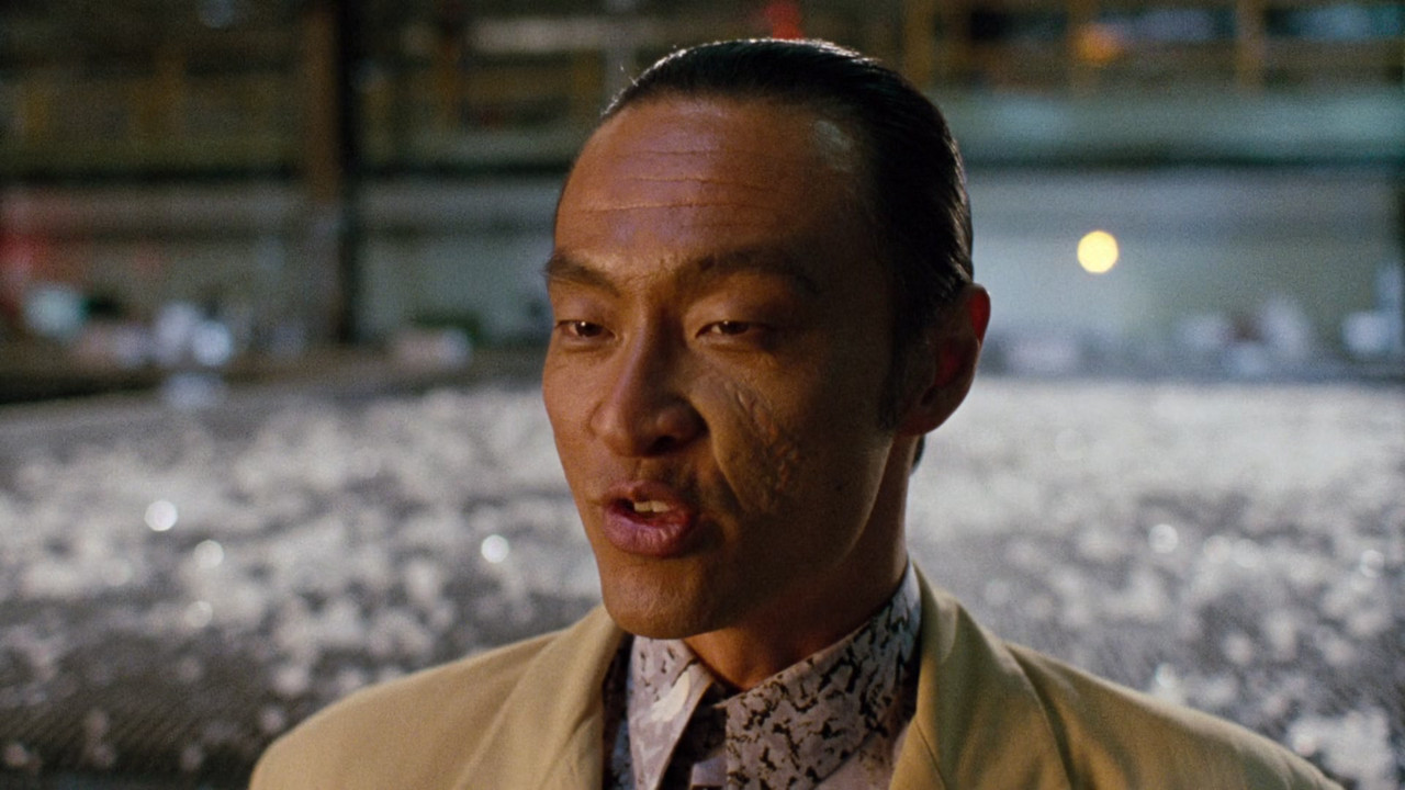 Showdown in Little Tokyo (1991) + Extras (1080p BluRay x265 HEVC 10bit EAC3 2.0 SAMPA) [QxR]