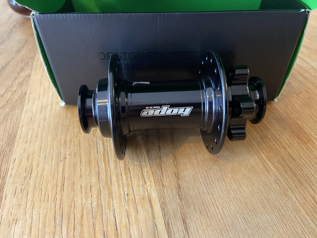 A80CCEE7-41AA-45DB-B414-14F5CF4454B1