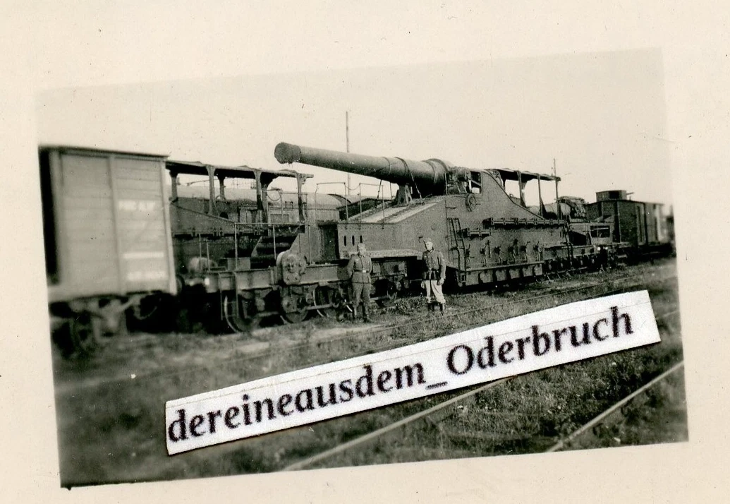 A12 Foto WH im westen franz Eisenbahngeschütz am Bahnhof Salbris 1940