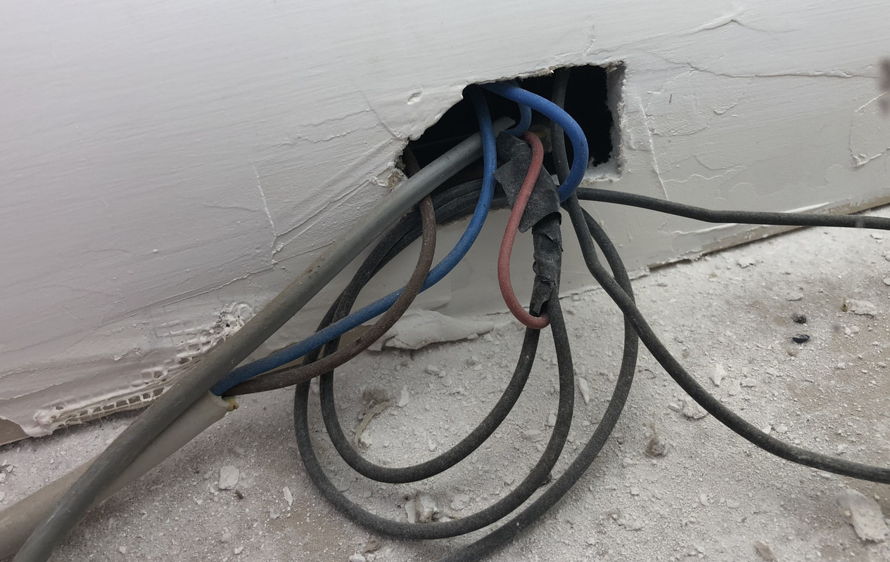 1DCDBFFA-11C1-4145-A966-E7E15D57DE2F