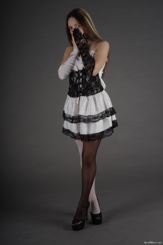 MarvelCharm_Nika-Light-Dark-083