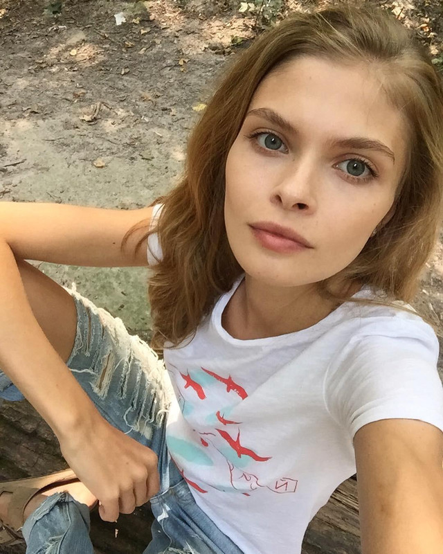 [Image: kh7b4j-Anna-Rudenko-eldef1il3g661.jpg]