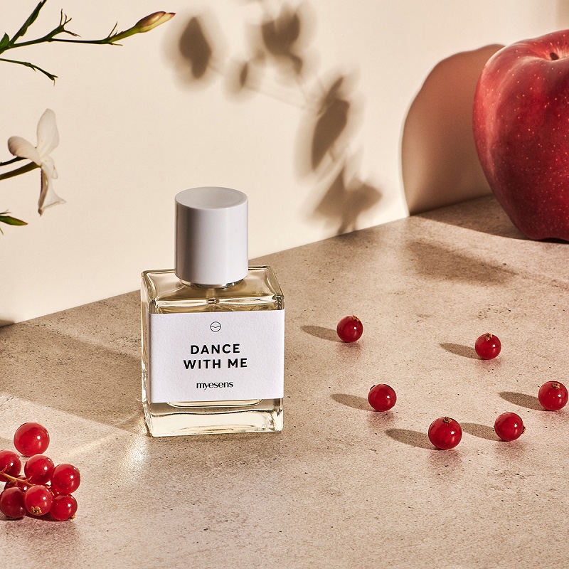 myesens: Το νέο perfume brand που “μεταφράζει” συναισθήματα και
προσωπικότητες σε αρώματα