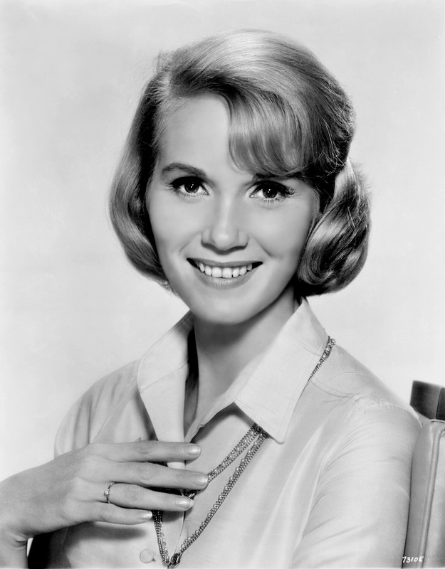 Eva_Marie_Saint_b35