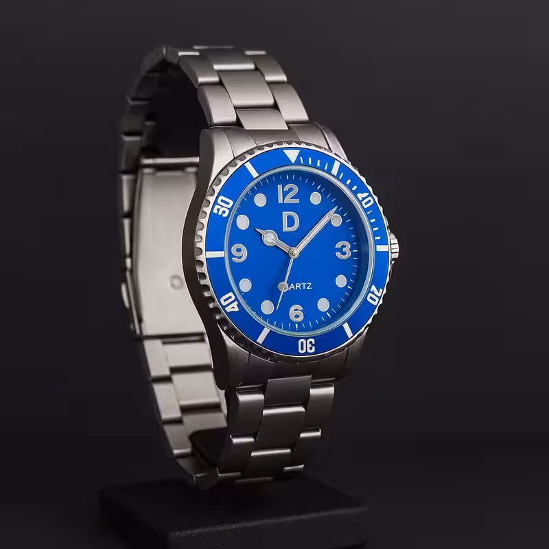 Reloj elegante de acero