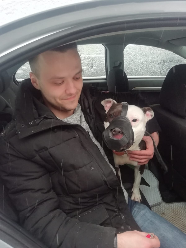 7C07BF2E-895F-410E-9CCC-D3F4E91AFABC