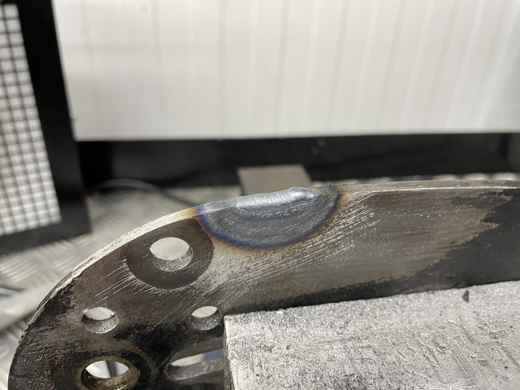 AC87EC8A-D115-485E-B0C0-4EA7B4231C7A