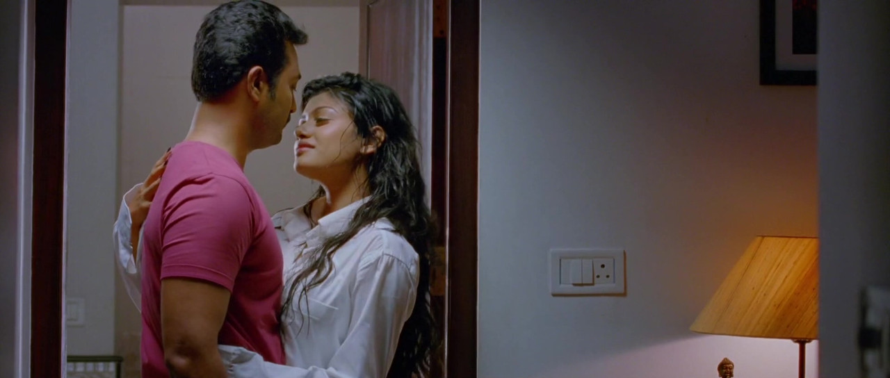 Oviya in Pulivaal[2014] Itunes rip.mkv_20210424_114250.681