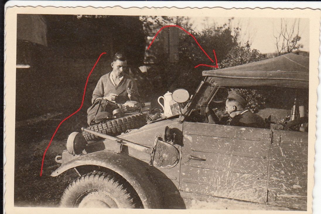 Foto Soldat VW Kübelwagen Kübel Einsatz Russland