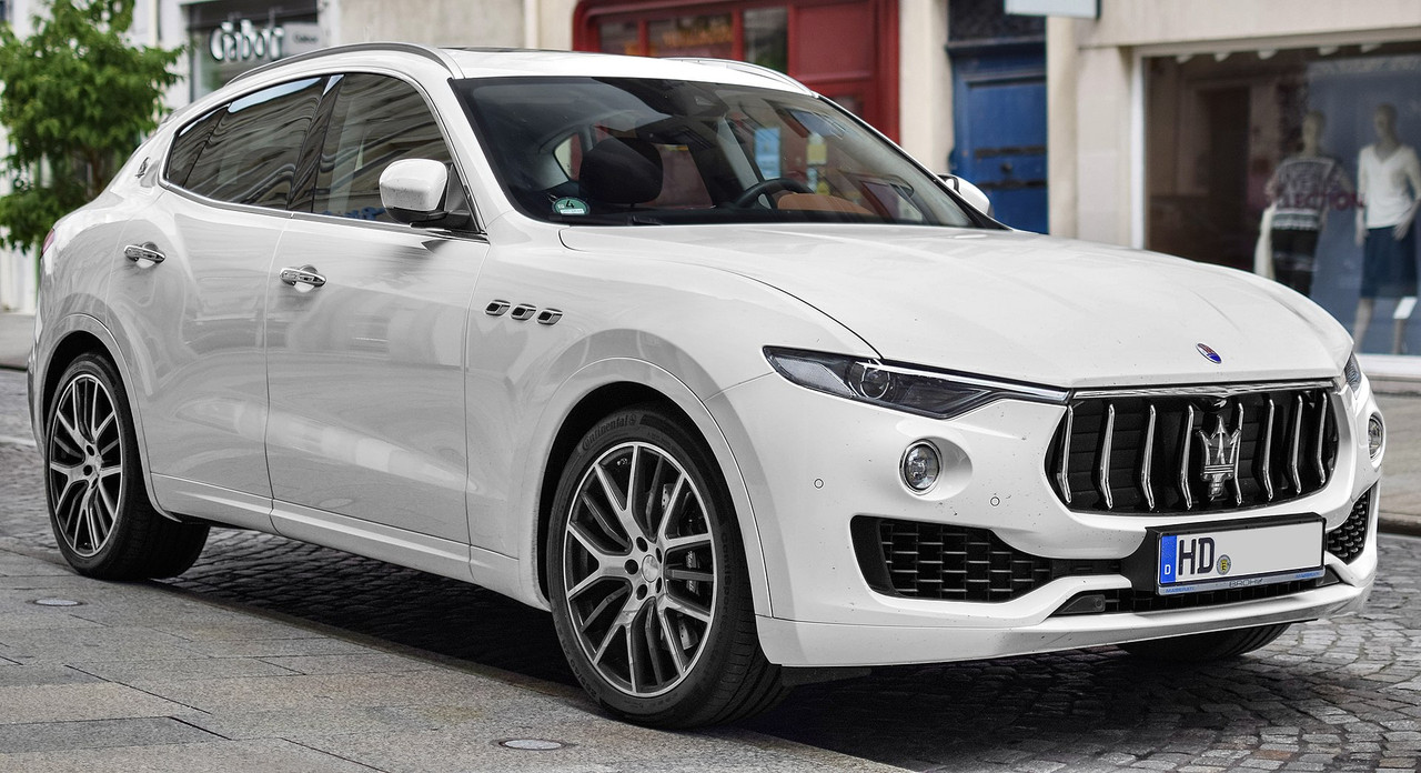 Maserati-Levante-S-(01).jpg