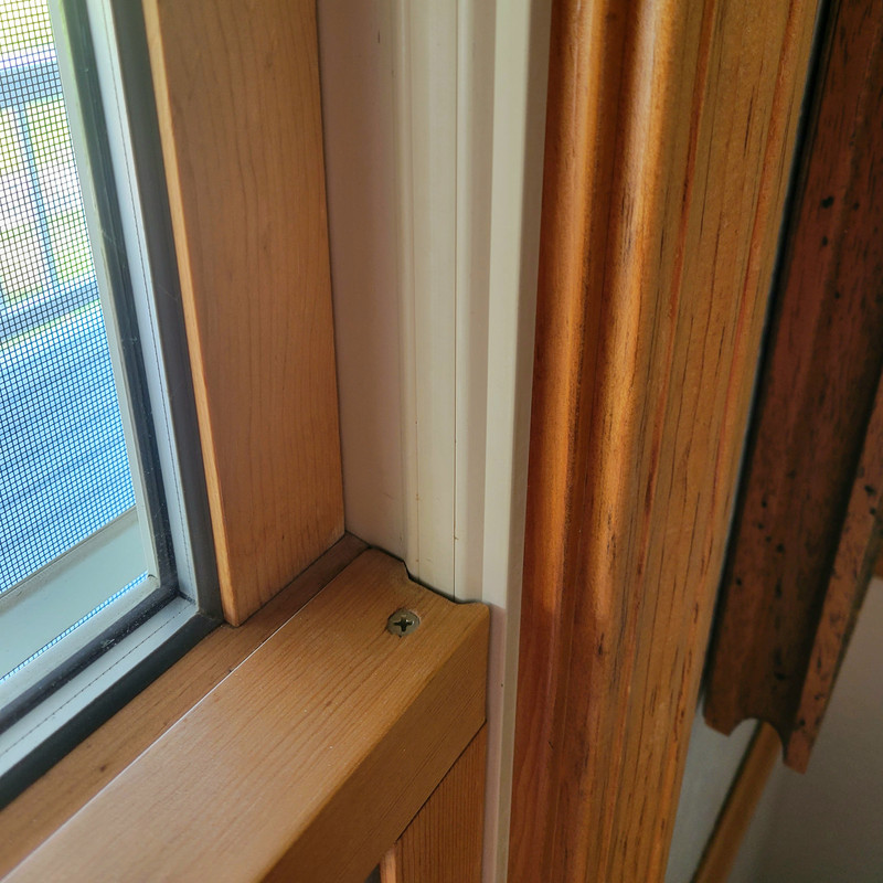 Window sash won't stay up r/HomeImprovement