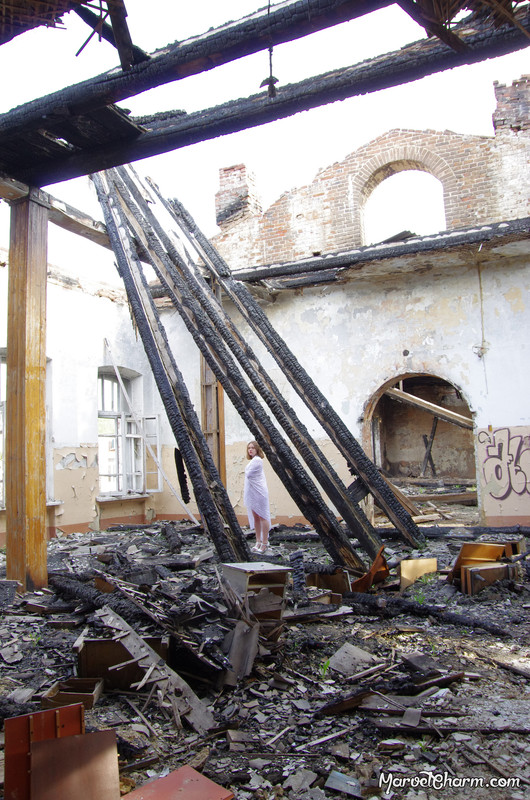 MarvelCharm_Nicolette-Ruins-089