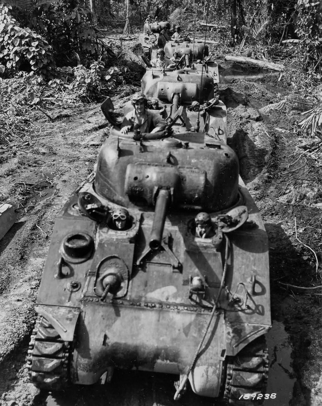 37_Infantry_Division_M4_Shermans_platoon_in_column_in_Bougainville_jungle_1944