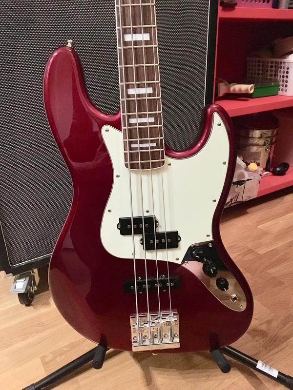 0DB56BA4-6801-4886-B824-22E2404FA6FF