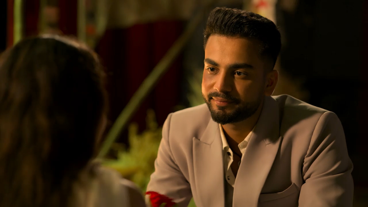 Aukaat Ke Bahar 2025 WebRip Season 1 [Hindi] 480p 720p ESub Screenshot