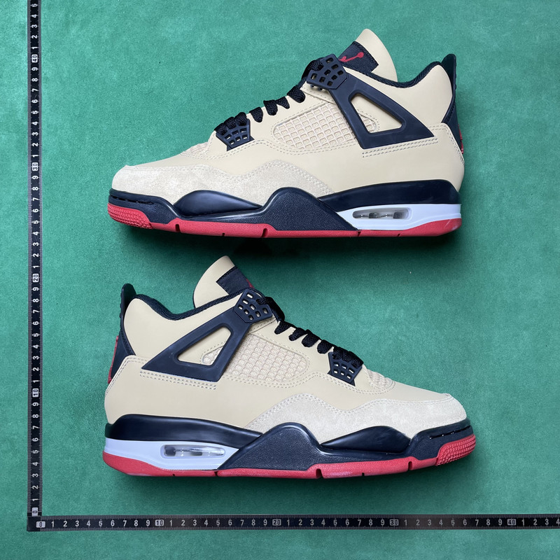 Air Jordan 4 Retro
