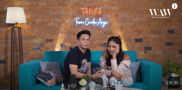 Anya Geraldine tersipu malu saat Ariel NOAH jawab Anya kemungkinan bisa menjadi pacarnya.