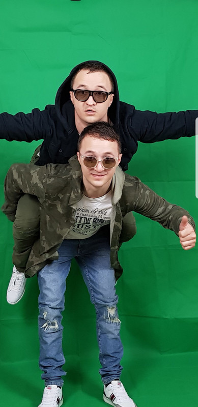 C6CC1AA5-05DD-4D2C-998D-B700F7578F80