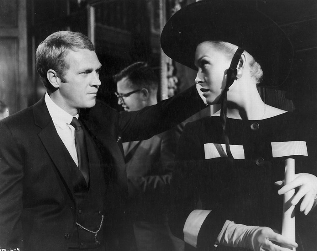 Faye_Dunaway_b15