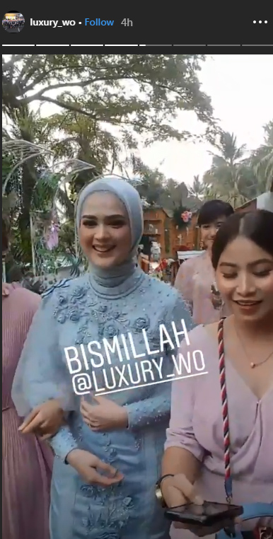 Lamaran Cut Meyriska dan Roger Danuarta