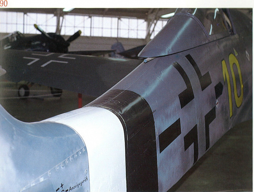 Aero-Detail-02-Focke-Wulf-FW-190-D-26.jp