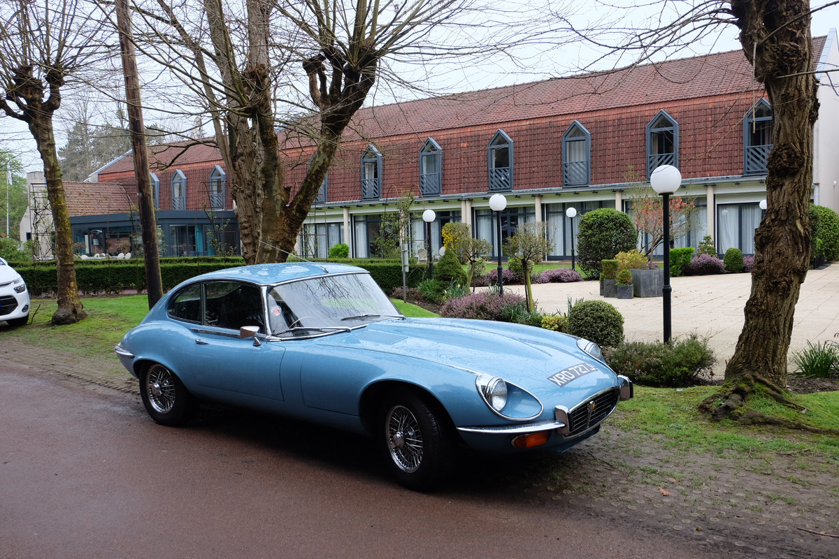 B604A289-D224-4E39-9B7B-4063A69CB70C