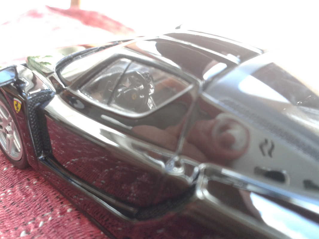 2002 Ferrari Enzo (Hot Wheels Elite) (22)