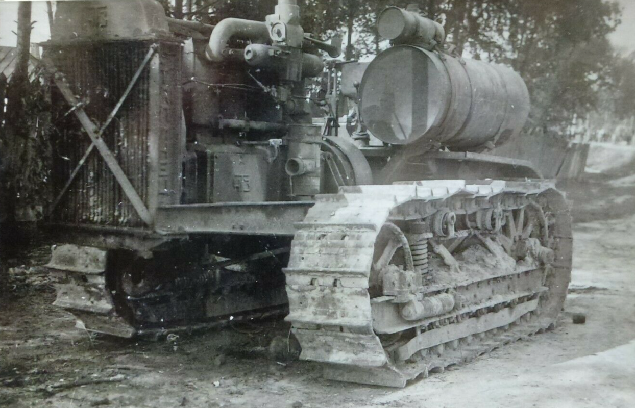 Foto , 2WK Kettenfahrzeug Ausrüstung Technik