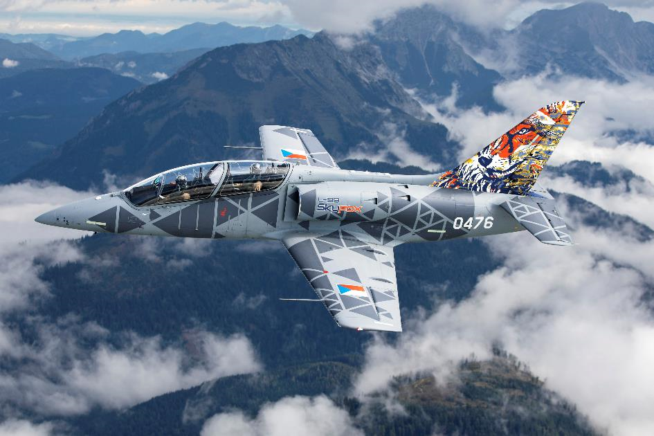 Foto-Aero-Vodochody-L-39-Sky-Fox-2.png