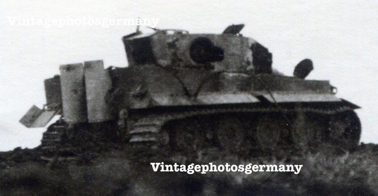 D761 Foto Russland WH Panzer VI Tiger schwere Panzerabteilung 506 Battle 1944 (1)