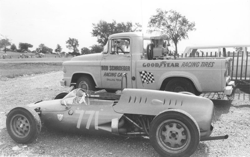 De-Tomaso2.jpg
