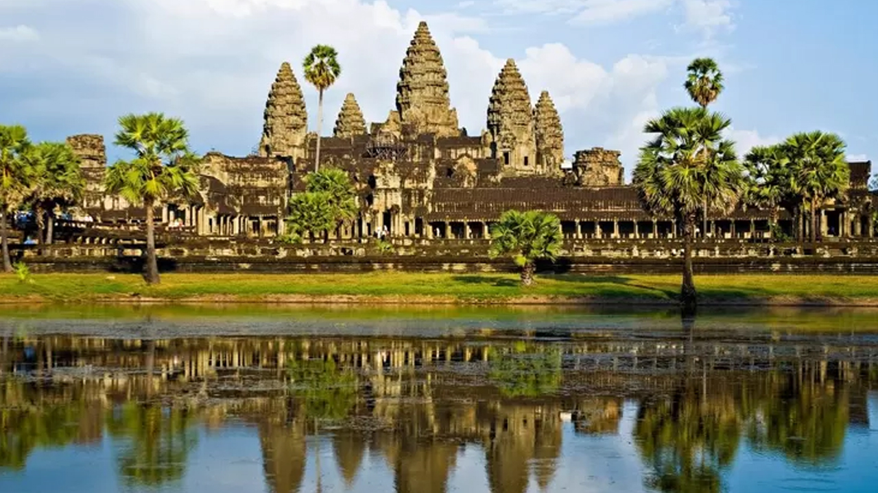 Tips Berwisata ke Kamboja, Petualangan Seru di Negeri Candi dan Budaya