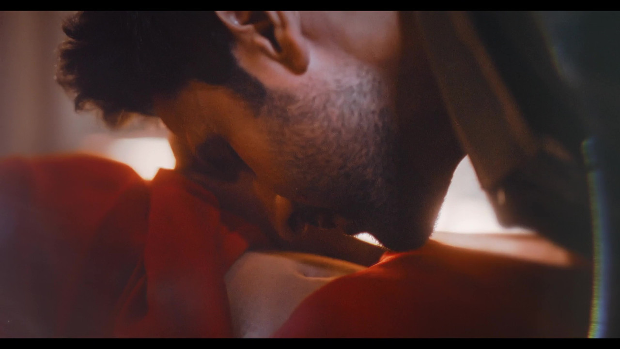 vlcsnap-2025-04-16-23h21m11s473