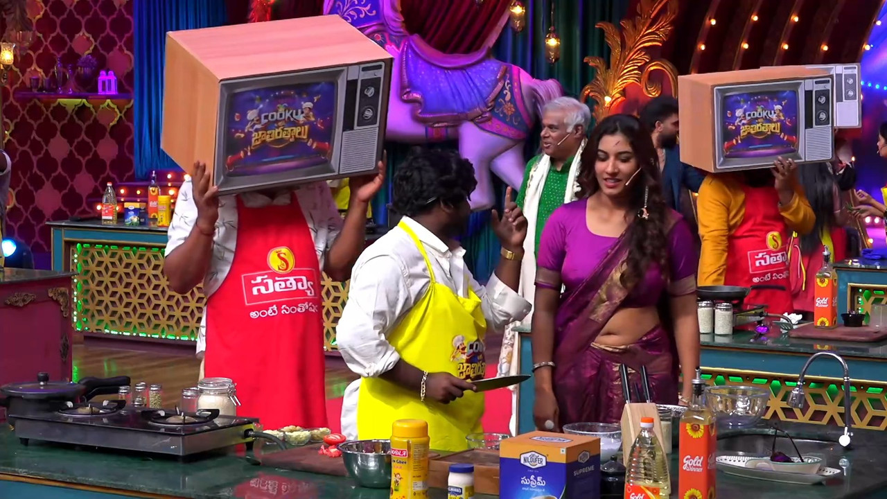 [Image: Vishnupriya-Sexy-Open-Big-Navel-Hole-Sho...21-424.jpg]