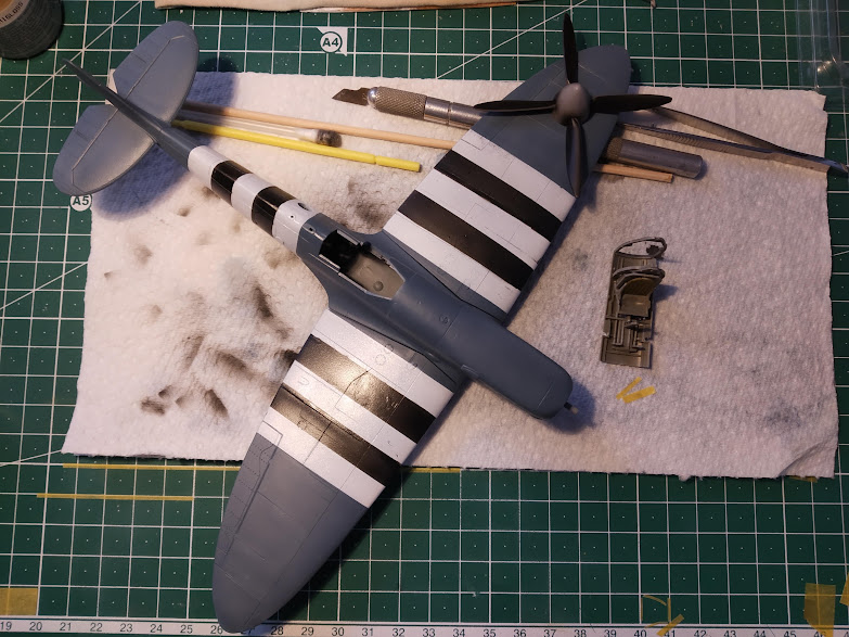 Spitfire P.R. XI: Conversion of old 1:48 Hasegawa kit Mk.IX