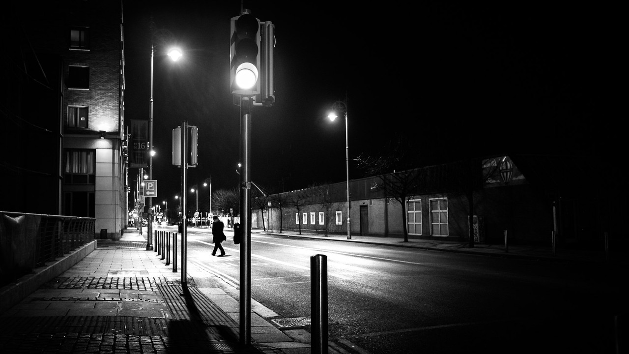 blacknwhitedublinlarge.jpg