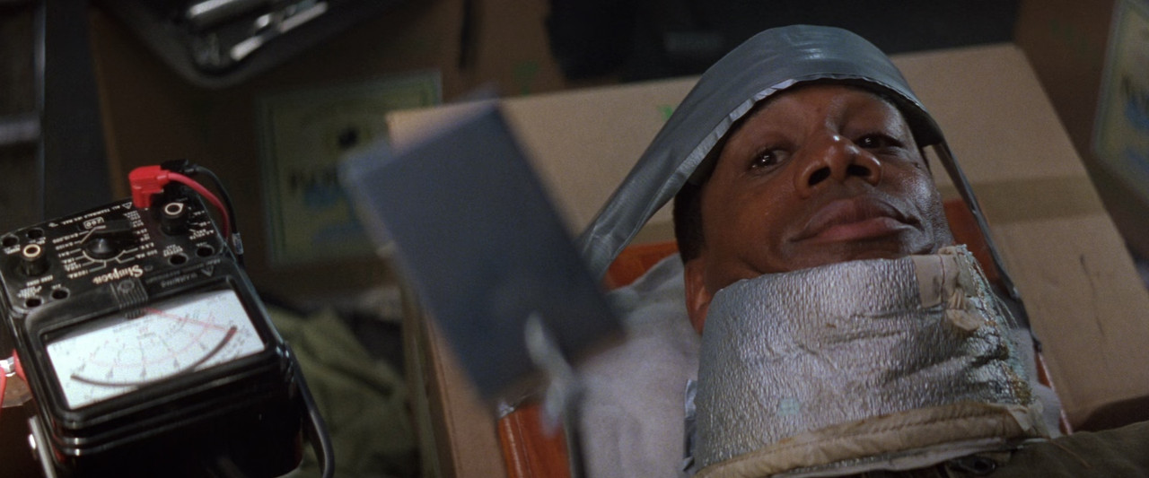 Executive Decision 1996 (1080p x265 10bit Tigole