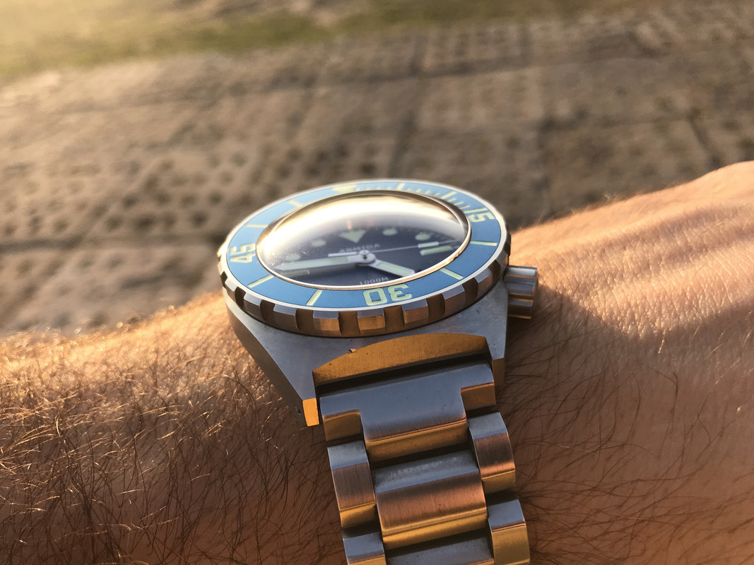 EC3F9BE8-8A9C-4E82-85BE-C2C8BC7EF66A