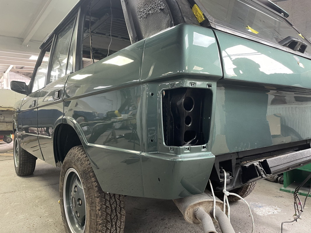 90D582DE-26F4-4D98-829C-35974CF70435