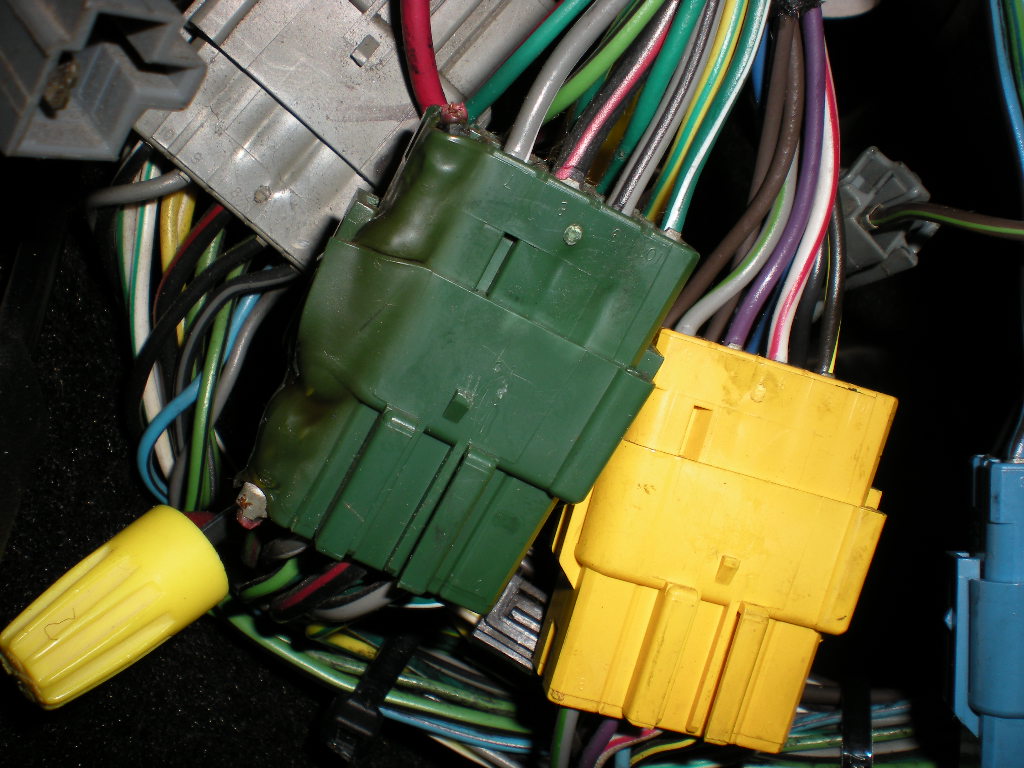 Power supply wires getting HOT. VW Vortex Volkswagen Forum