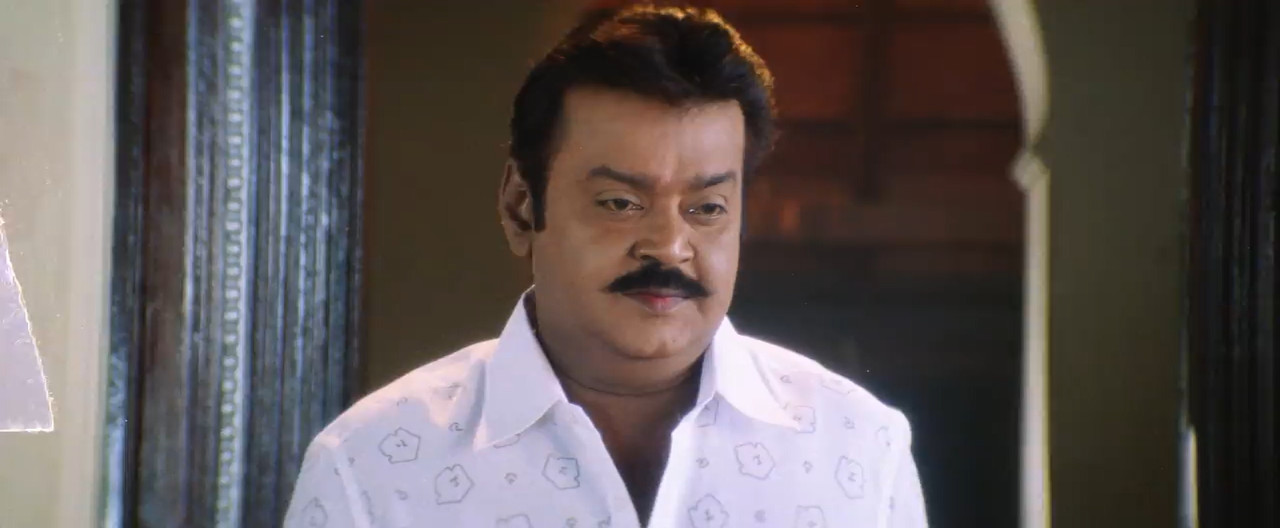Neranja Manasu 2004 WebRip [Tamil] 480p 720p ESub Screenshot