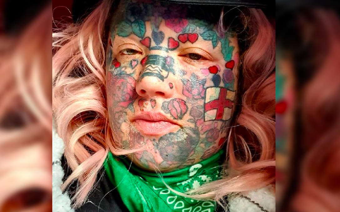 Madre de familia denuncia discriminación: “No consigo trabajo por mis tatuajes”