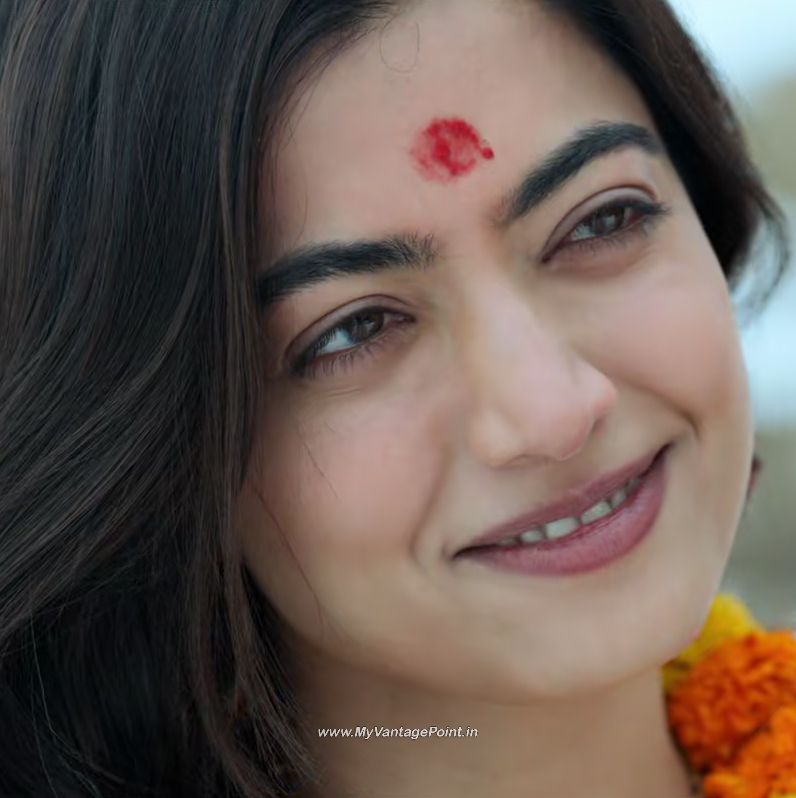 42-Rashmika-Mandanna-Hot-in-Animal-Movie-with-Ranbir-Kapoor