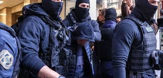 ΣΥΝΕΛΗΦΘΗ ΑΛΛΟΔΑΠΟΣ ΚΑΤΗΓΟΡΟΥΜΕΝΟΣ ΓΙΑ ΔΙΕΥΚΟΛΥΝΣΗ ΠΑΡΑΝΟΜΗΣ ΕΙΣΟΔΟΥ ΥΠΗΚΟΩΝ ΤΡΙΤΩΝ ΧΩΡΩΝ ΣΤΗΝ ΕΛΛΗΝΙΚΗ ΕΠΙΚΡΑΤΕΙΑ