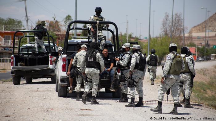 Senado regresa a comisiones propuesta para mantener al Ejército en las calles