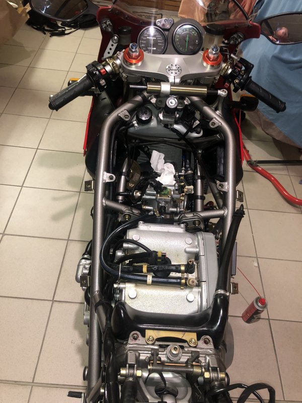 3F2E0372-F711-4AEB-82E6-3924A4D9D1B5